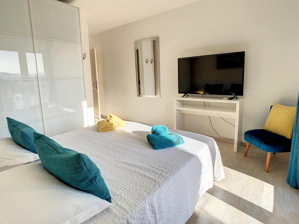 3 Bedrooms Villa near Cannes - Pool&Jacuzzi - Sea View Mandelieu Buitenkant foto