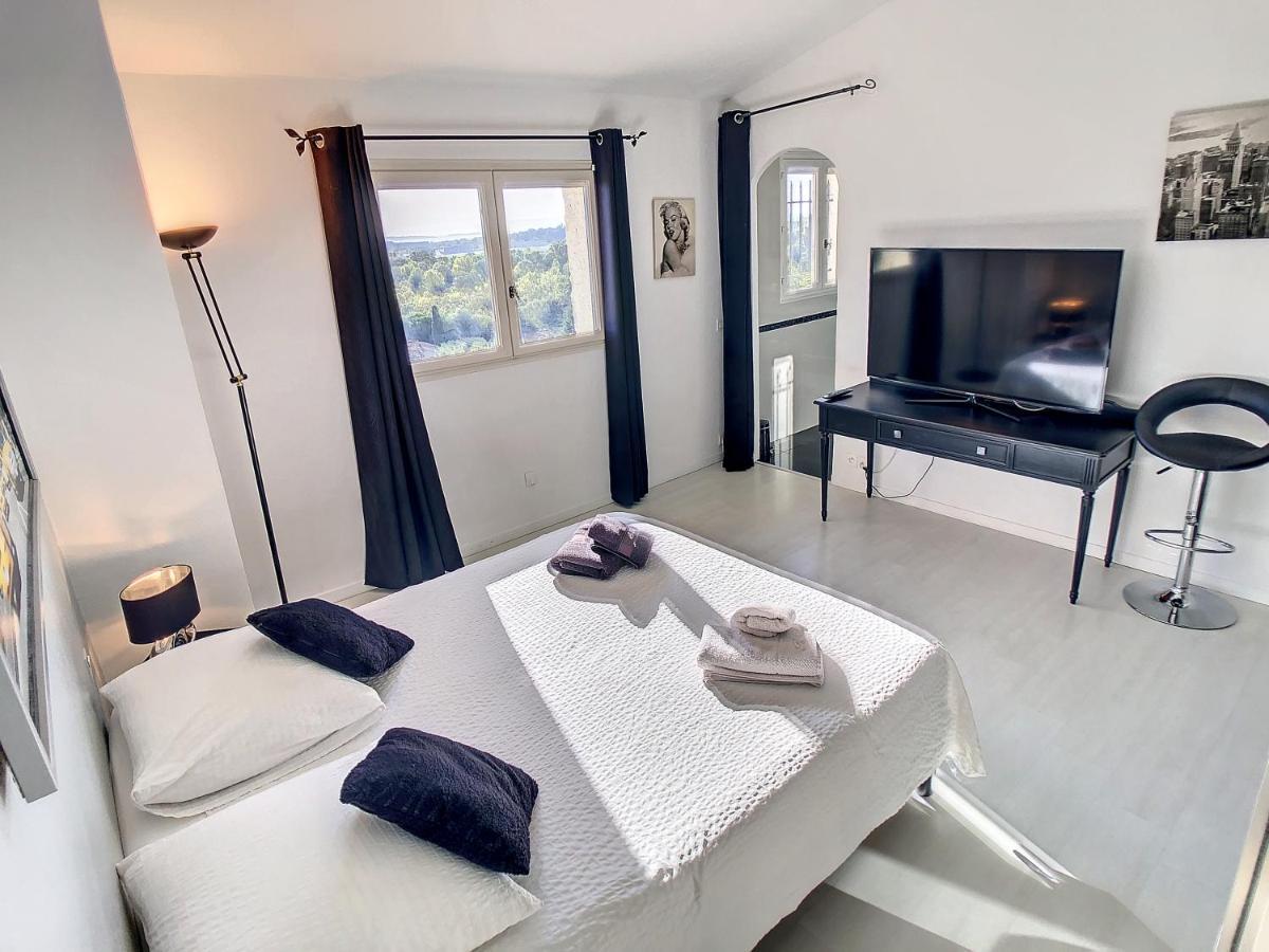 3 Bedrooms Villa near Cannes - Pool&Jacuzzi - Sea View Mandelieu Buitenkant foto