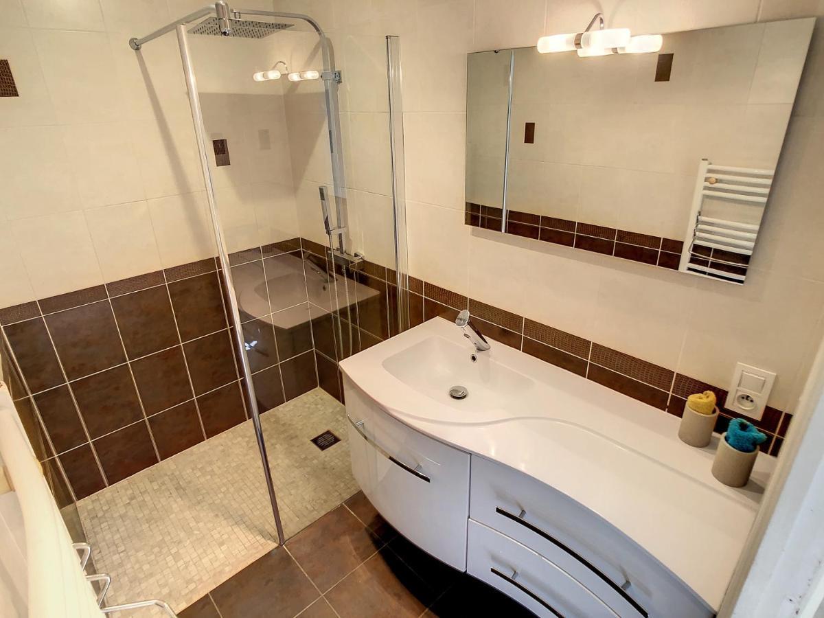 3 Bedrooms Villa near Cannes - Pool&Jacuzzi - Sea View Mandelieu Buitenkant foto